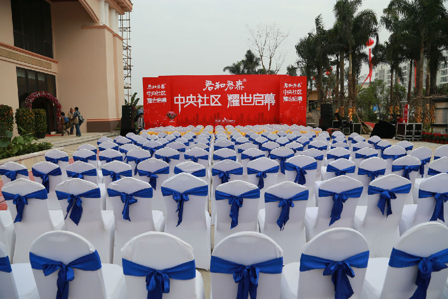 两男和一女一前一后爽app下载