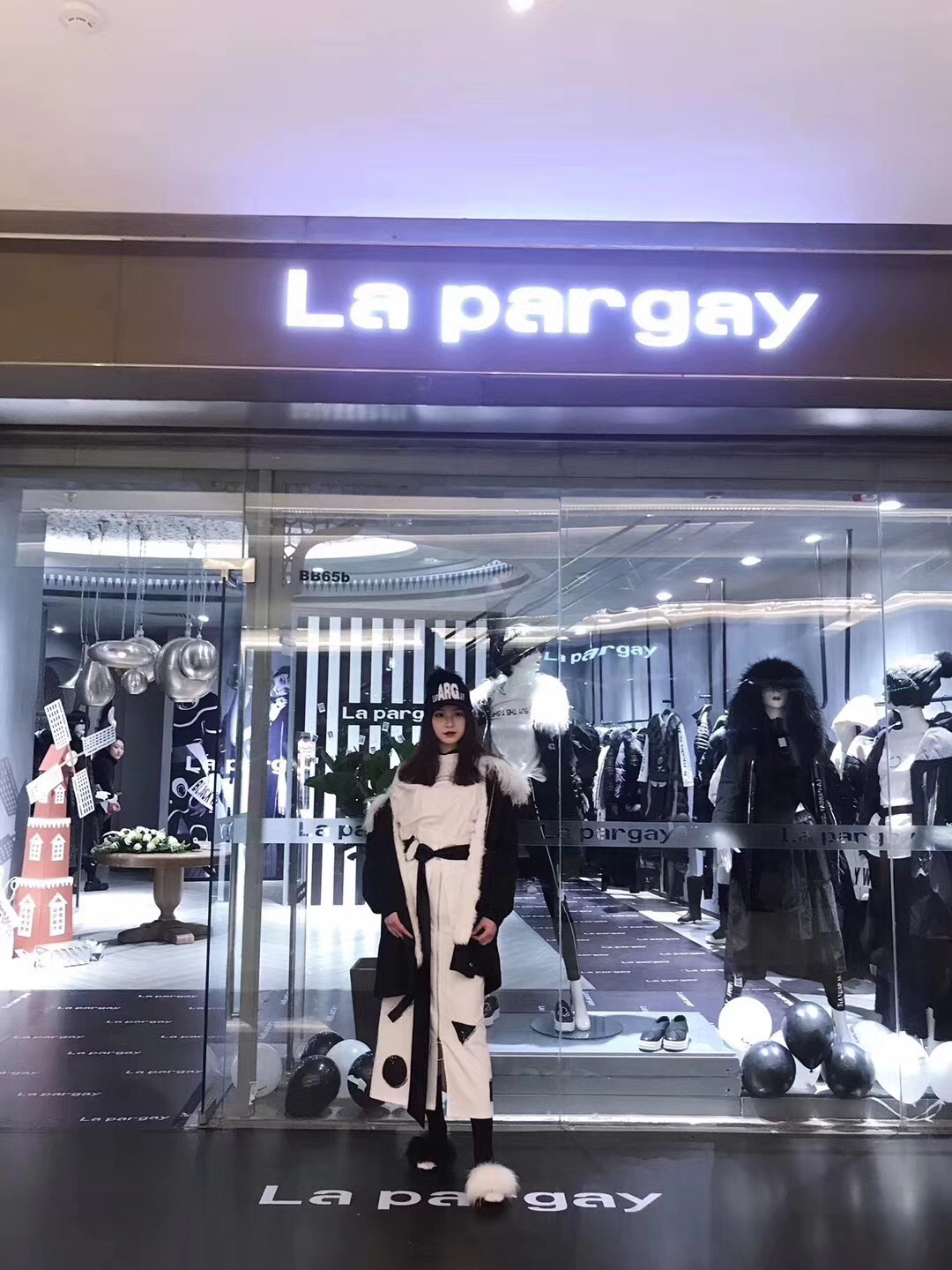 两男和一女一前一后爽app下载