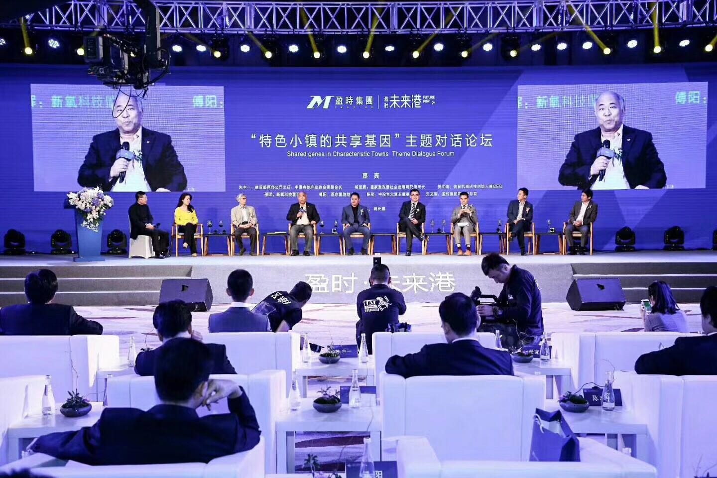 两男和一女一前一后爽app下载