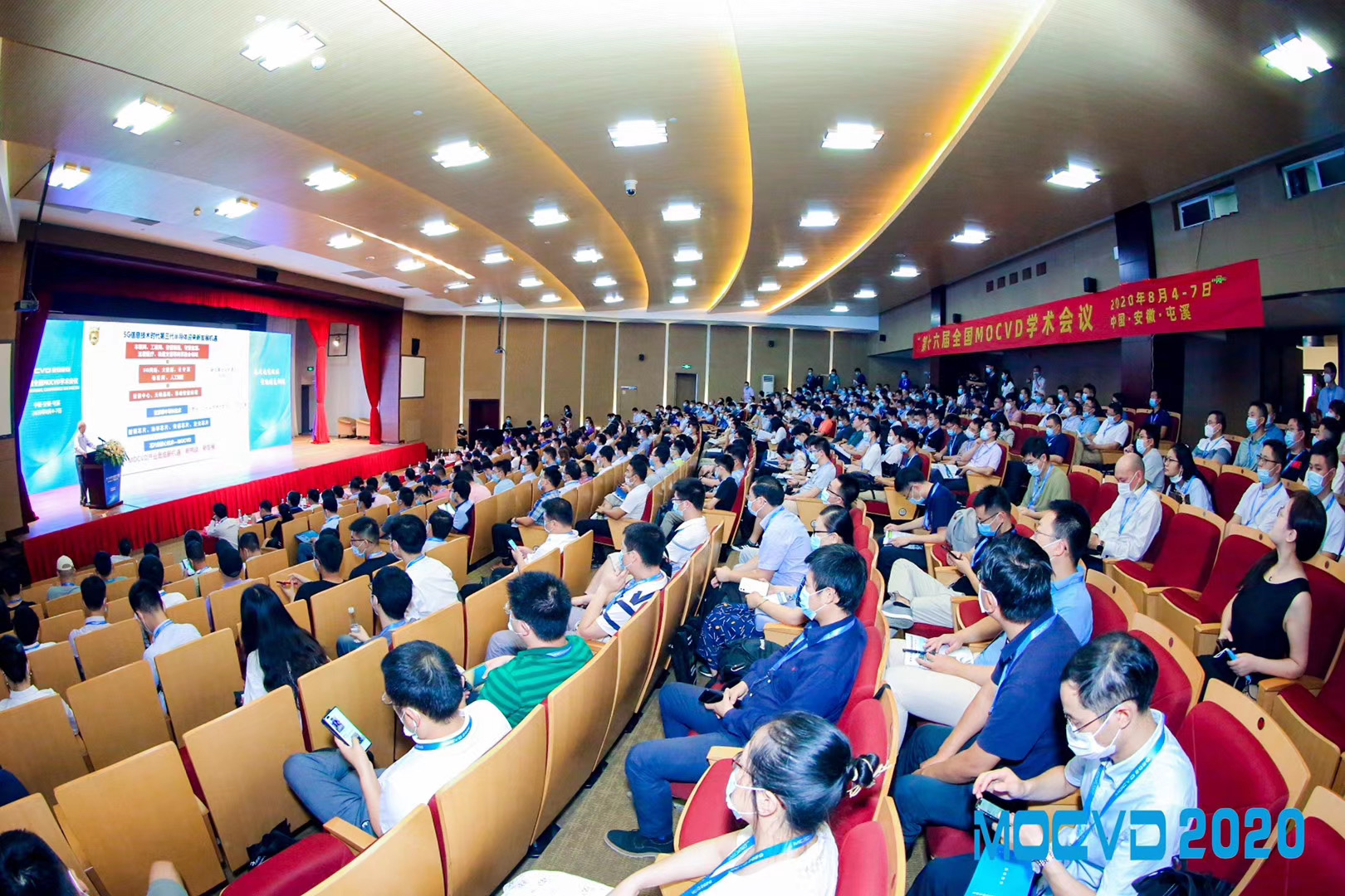 两男和一女一前一后爽app下载